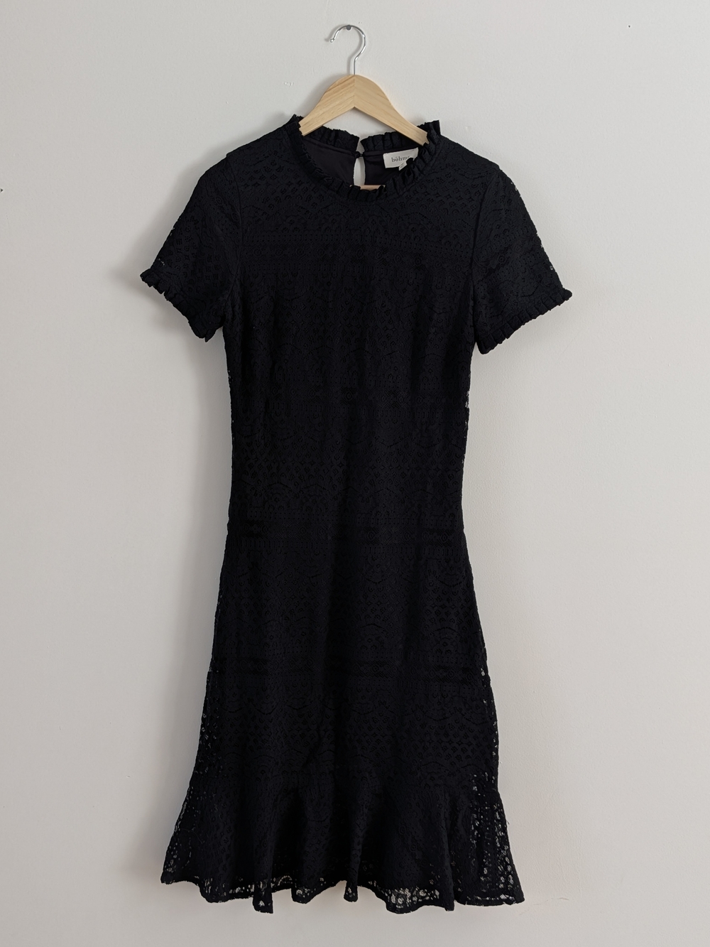 bohme Black Short-Sleeve Lace Fit & Flare Dress - M